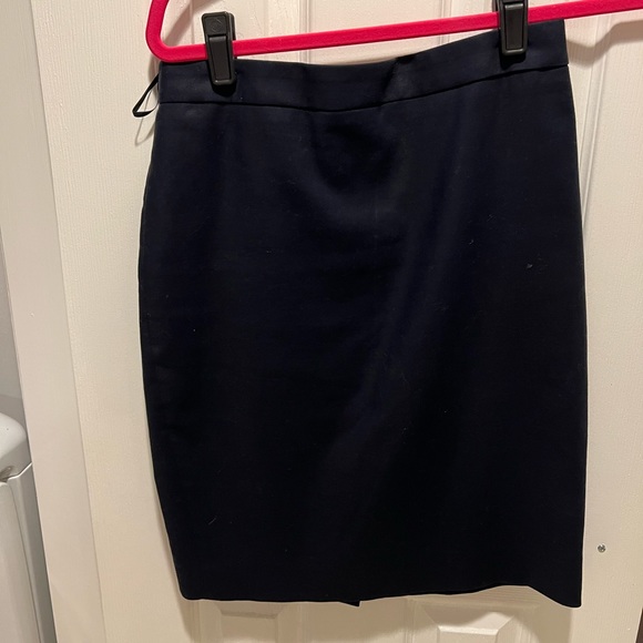 J. Crew Dresses & Skirts - Jcrew pencil skirt. Color navy. Size 0